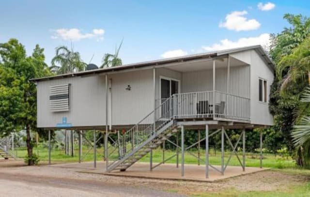 Superior 2 Bedroom Cabin - Pet Friendly