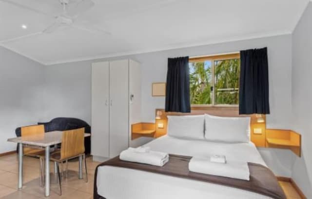 Standard Studio Cabin - Sleeps 2