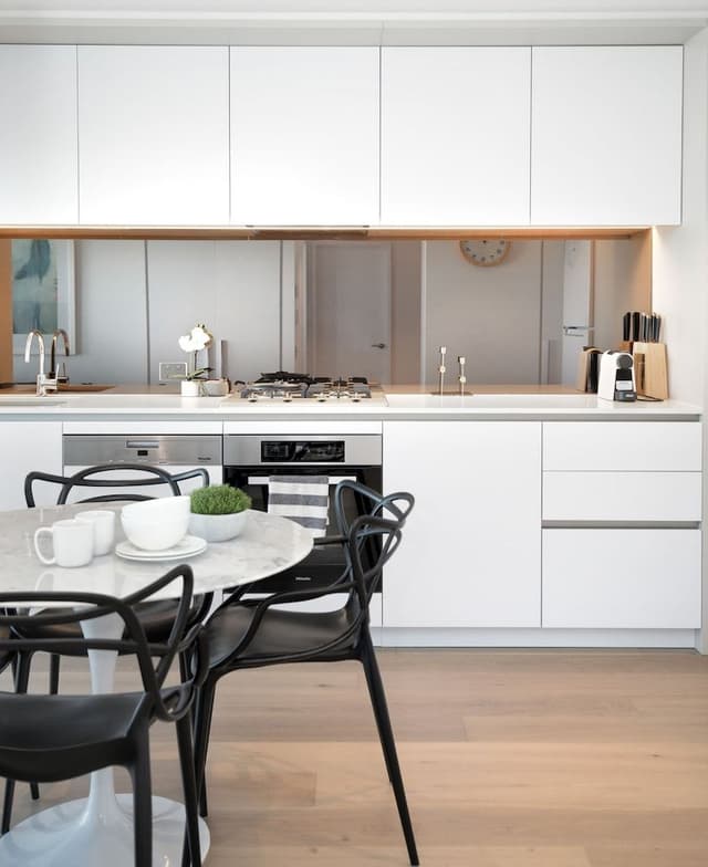 One Bedroom Apartment with Study - River View