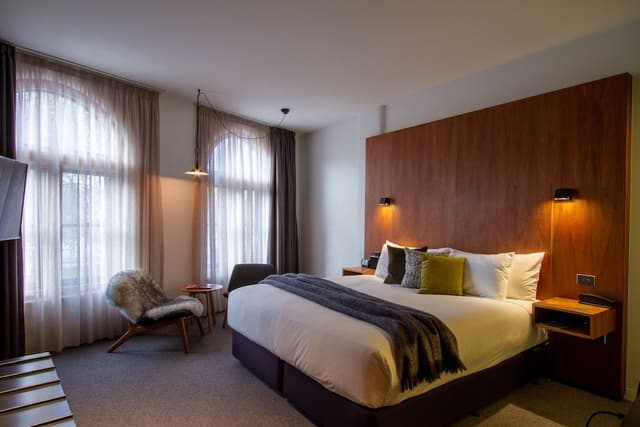Superior Room (Grove Bath)