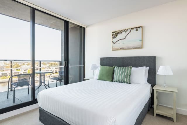 Two-Bedroom Two-Bathroom Apartment with Yarra Views
