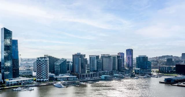 Two-Bedroom Two-Bathroom + Study Apartment with Harbour View
