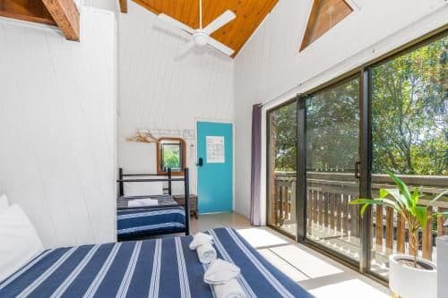 Basic Triple Room with Shared Bathroom