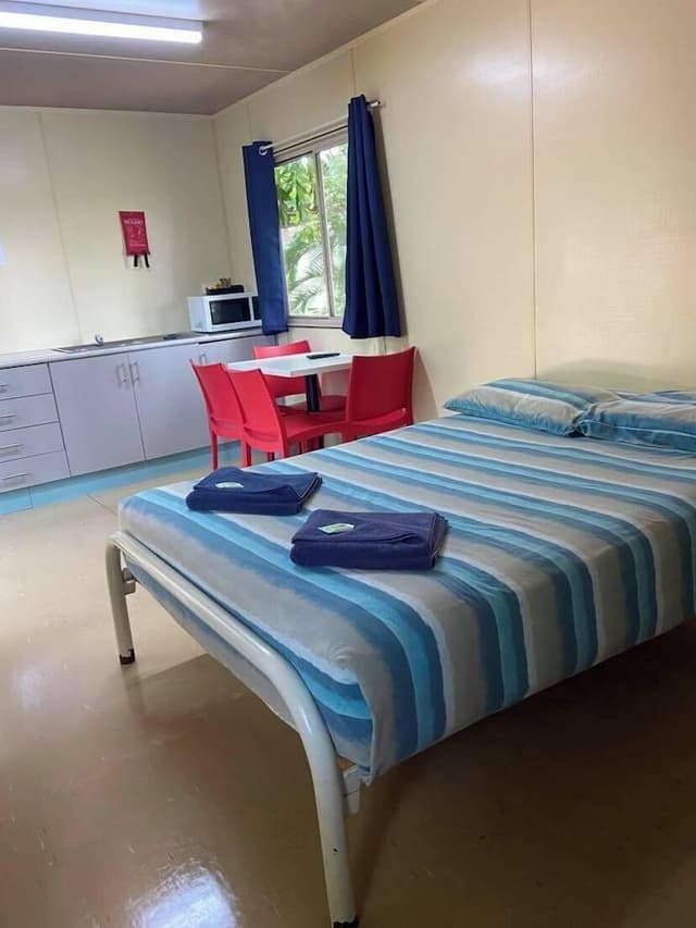 Standard Cabin, Shared Bathroom