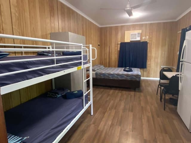 Family Cabin, Multiple Beds