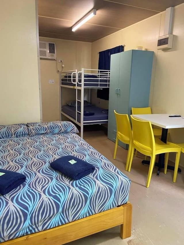 Economy Cabin, Multiple Beds