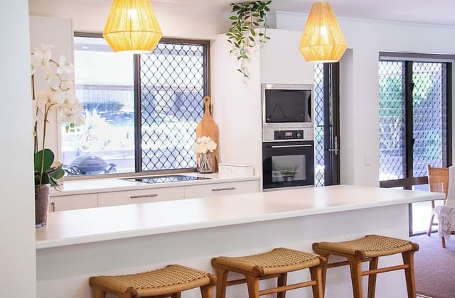 Family House, 3 Bedrooms, Kitchen, Garden View