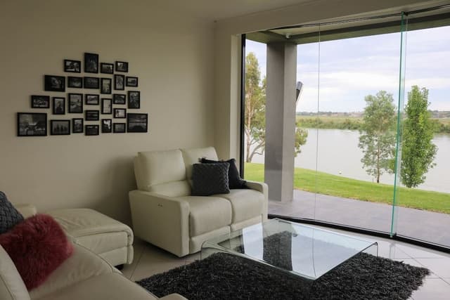 Executive House, Multiple Bedrooms, River View