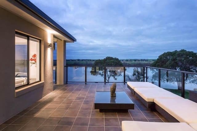 Executive House, Multiple Bedrooms, River View