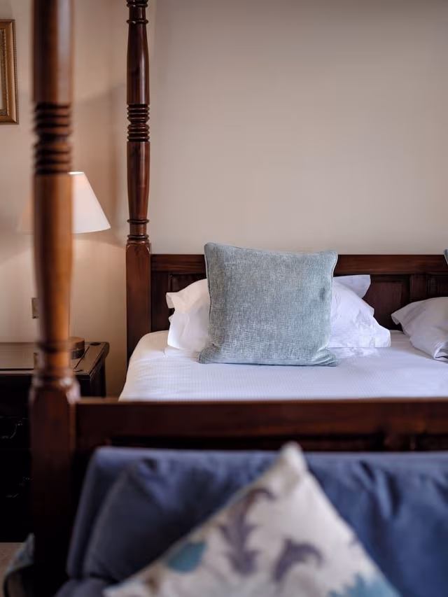 Themed Four Poster