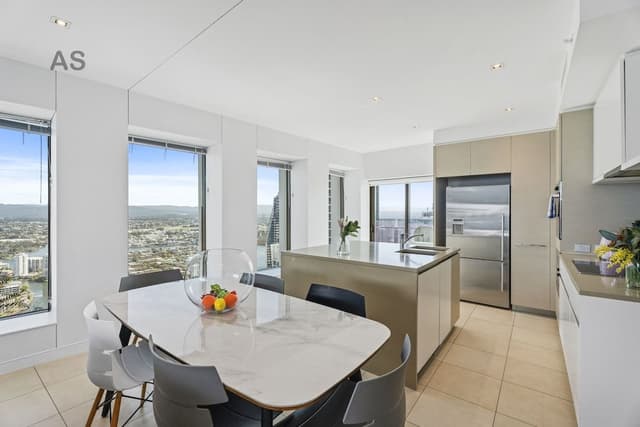 Level 43 Luxurious Apartment, 3 Bedrooms, Accessible, Ocean View