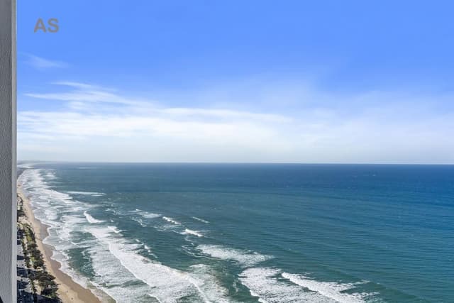 Level 56 Luxury Apartment, 3 Bedrooms, 2 Bathrooms, Ocean View