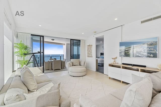 Level 56 Luxury Apartment, 3 Bedrooms, 2 Bathrooms, Ocean View