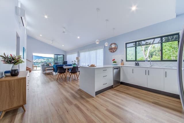 House, Multiple Beds, Valley View