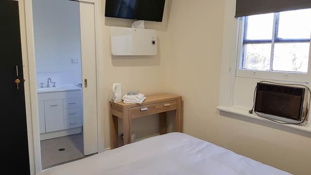 Superior Room, 1 Queen Bed, Ensuite
