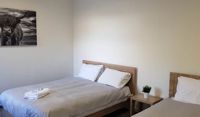 Standard Queen and Single Room, Multiple Beds, Shared Bathroom