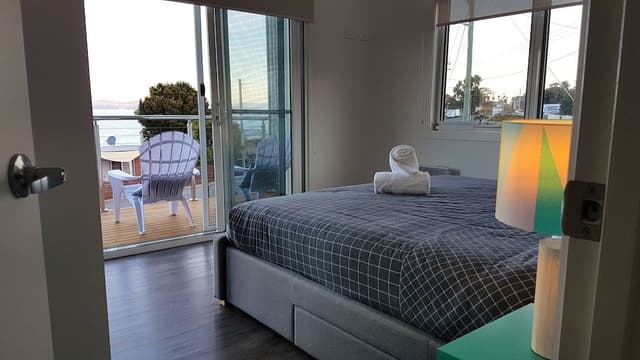 Superior House, Beach View