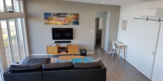 Superior House, Beach View