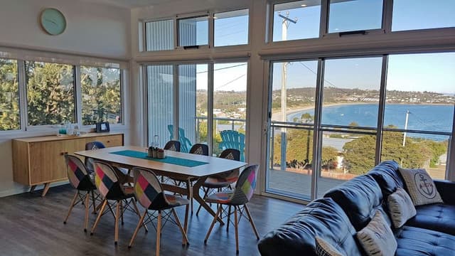 Superior House, Beach View