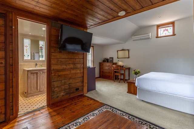 Deluxe Cottage