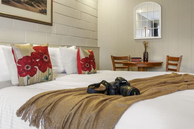 Deluxe Room, 1 King Bed