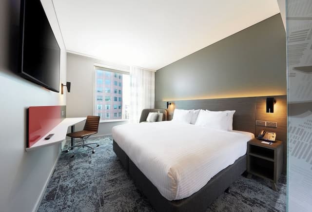 Standard Room, 1 King Bed (High Floor)