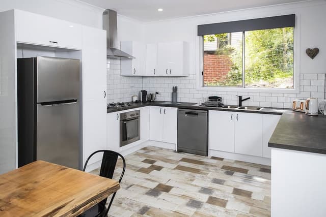 House, 4 Bedrooms, Mountain View