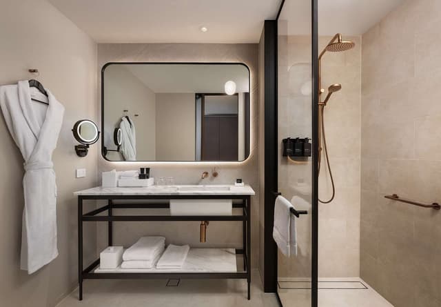 KING EXECUTIVE ROOM WITH LOUNGE ACCESS