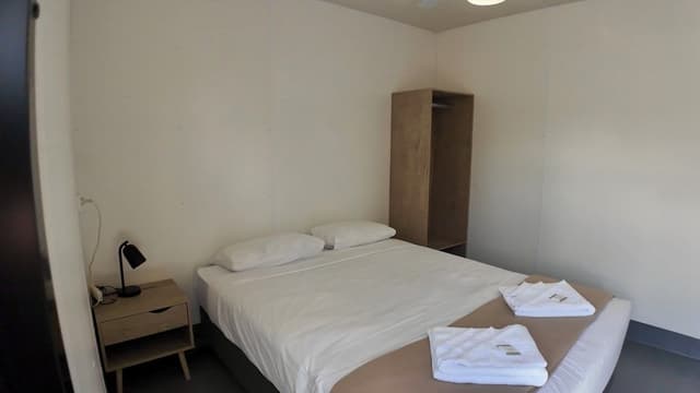 Deluxe Cabin, 1 Queen Bed