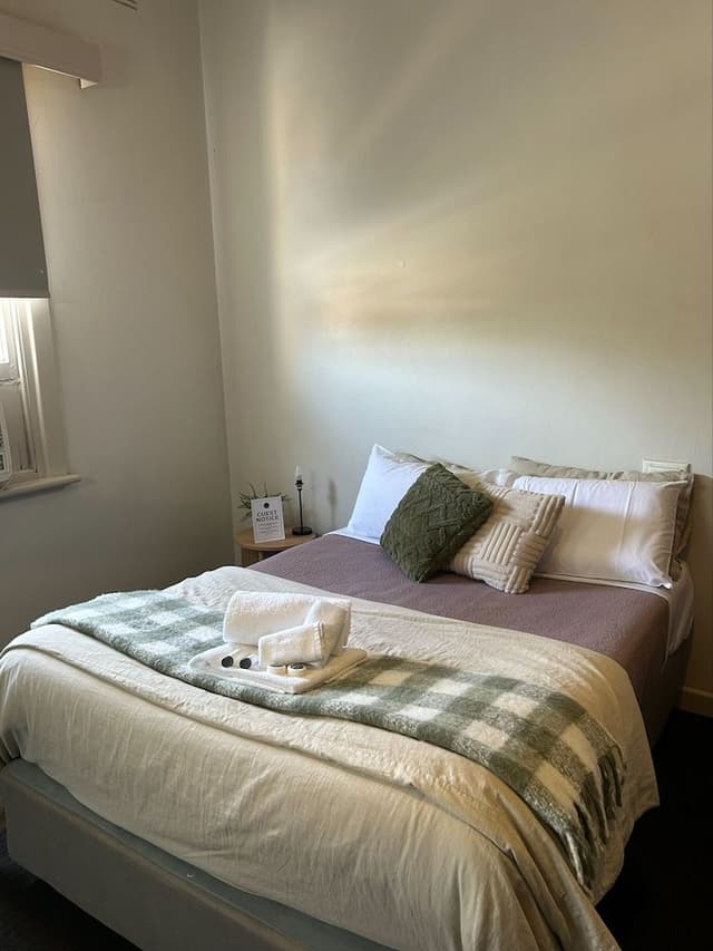 Standard Room, Non Smoking (Double/Twin Ensuite Room)