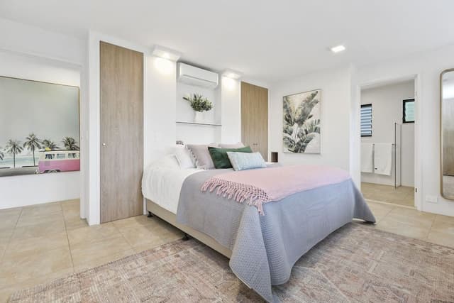 Deluxe Apartment, 1 King Bed, Balcony, Ocean View