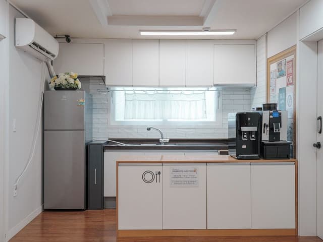 Family Room, Non Smoking, Private Bathroom (Breakfast not provided/Room Type Random Assignment)