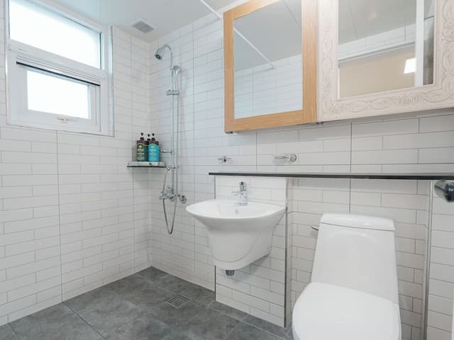 Family Room, Non Smoking, Private Bathroom (Breakfast not provided/Room Type Random Assignment)