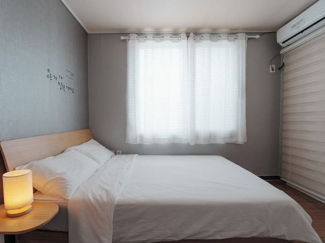 Standard Double Room, 1 Double Bed, Non Smoking, Private Bathroom (Breakfast not provided)