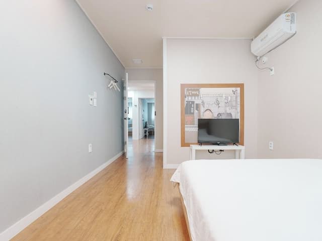 Standard Double Room, 1 Double Bed, Non Smoking, Private Bathroom (Breakfast not provided)