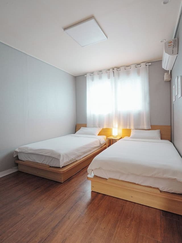 Standard Twin Room, 1 Bedroom, Non Smoking, Private Bathroom (Breakfast not provided)