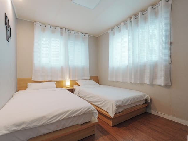 Standard Twin Room, 1 Bedroom, Non Smoking, Private Bathroom (Breakfast not provided)
