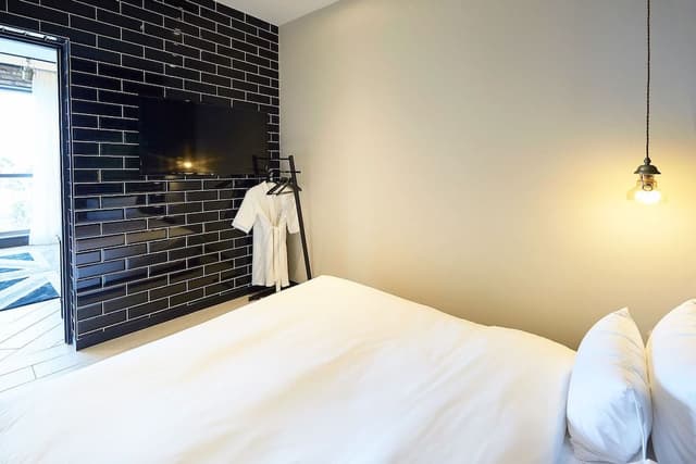 Family Suite, 2 Double Beds, Non Smoking, Partial Ocean View