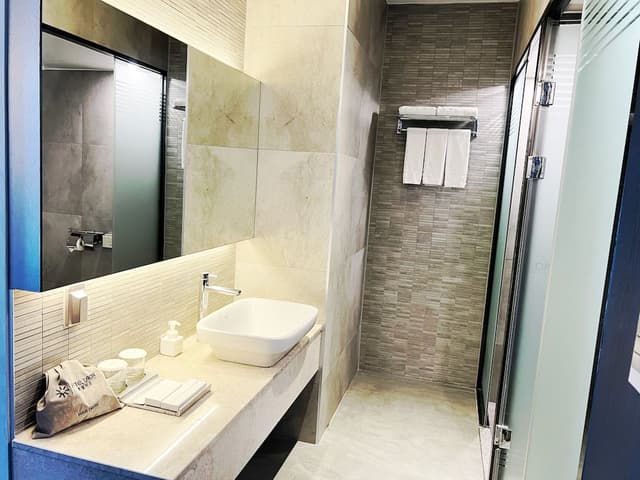 Standard Double Room, Non Smoking, Partial Ocean View