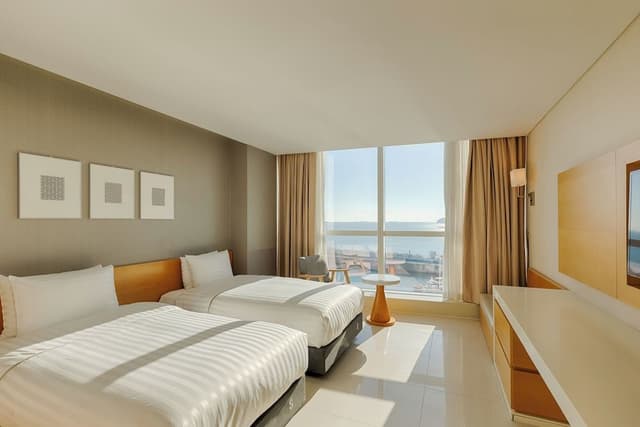 [MyHoliday:Lounge for 2]Superior(Standard/Twin)-LoungeBreakfast+Snack+Coffee&Bakery+HappyHour+Miniba