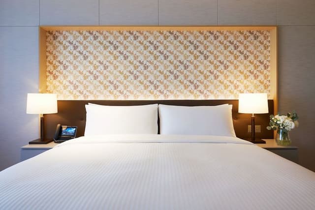 [Hanbok+Casino PKG] Superior King Water Park View (Sky pool + Water park for 2)