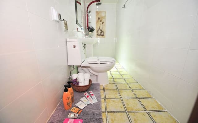 Deluxe Double Room (2 People)