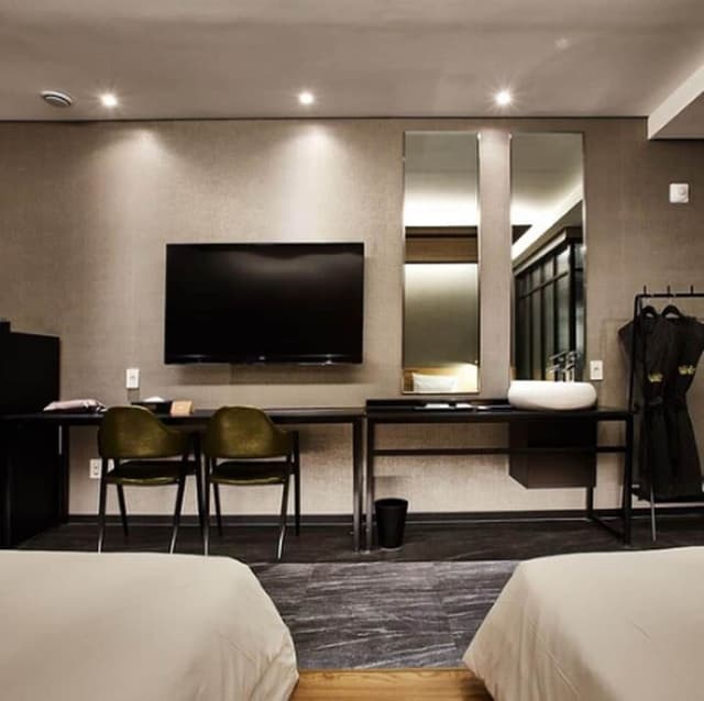 Family Twin Room