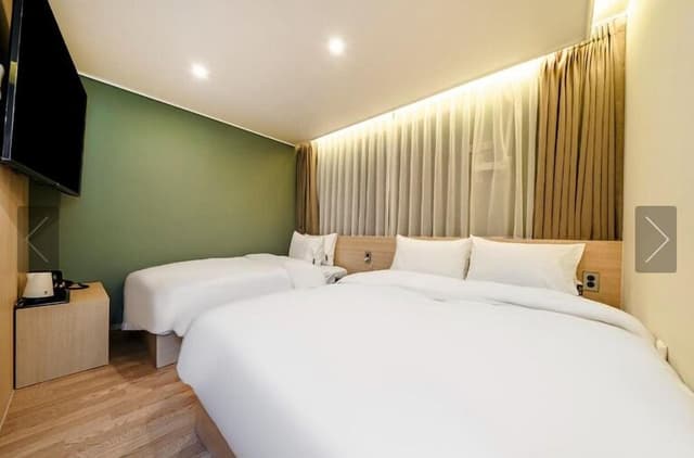 Signature Twin Room, Multiple Beds (B)