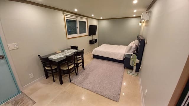 Orange Room Building C