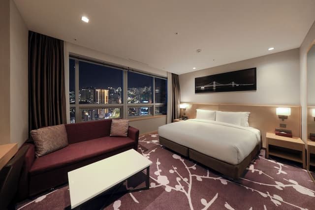 Premier Room (Avani)