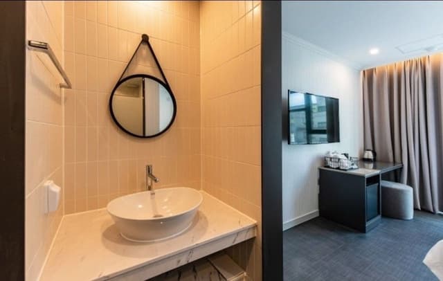 Standard Room (8 PM Check-in on Friday-Sunday)