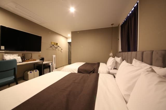 Deluxe Twin Room