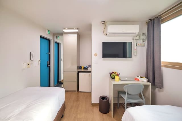 Classic Twin Room