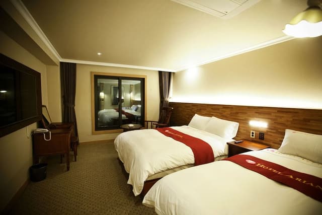 Deluxe Twin Room